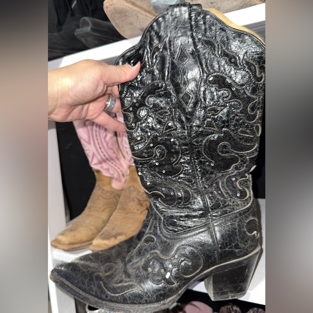 Corral boots